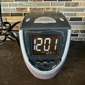 Genuine Timex (T313B) Black Auto-Set Dual Alarm Preset Tuning Clock Radio *READ*